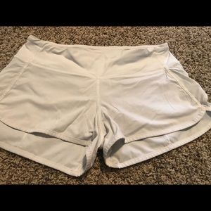 Lululemon Speed it Up 2.5 Shorts